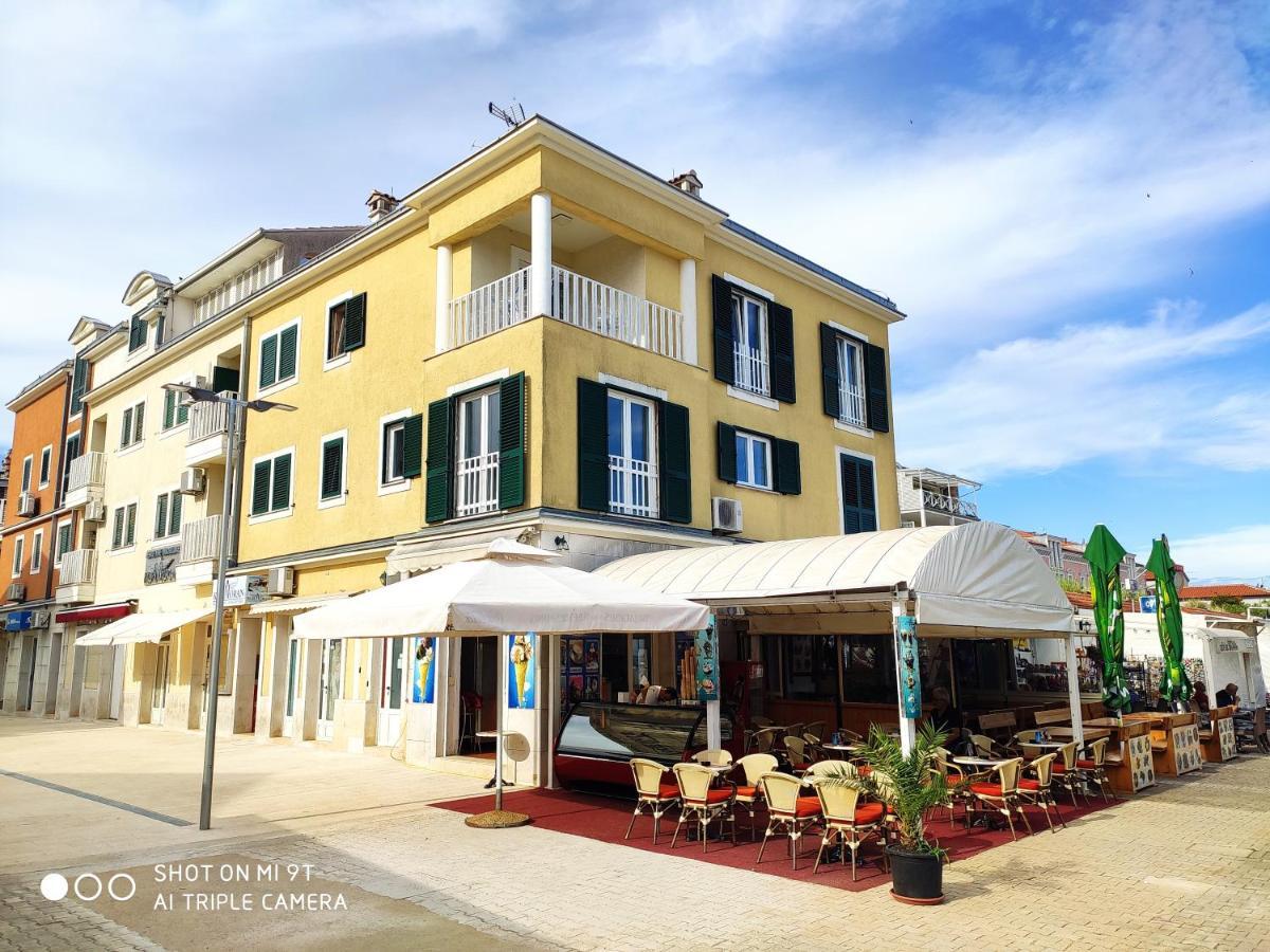 Dolce Vita City Center Умаг Екстер'єр фото